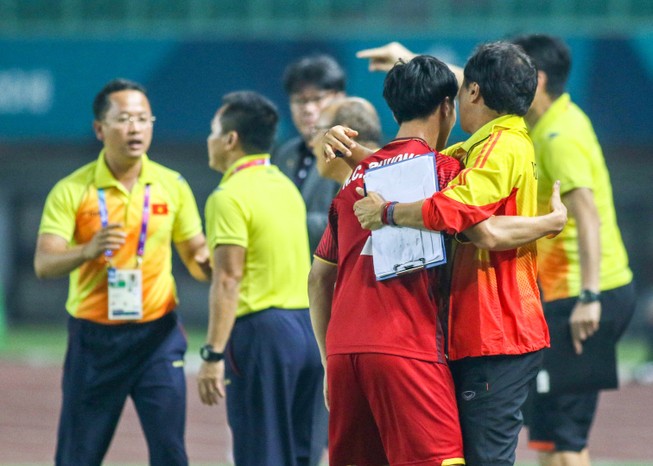Olympic Việt Nam làm nên lịch sử, Công Phượng nói gì?