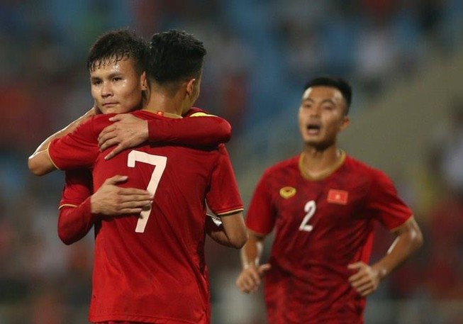 'Hủy diệt' U23 Brunei, U23 Việt Nam vượt Thái Lan lên ngôi đầu