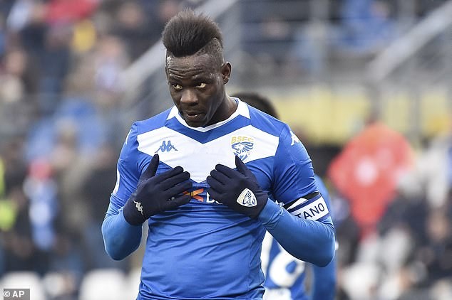 Balotelli bị cáo buộc tấn công tình dục cô gái 17 tuổi