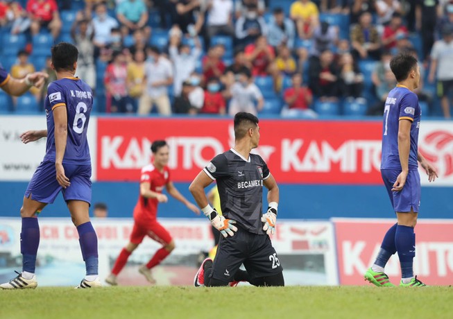 Văn Toàn lập công, Hoàng Anh Gia Lai hòa tiếc nuối