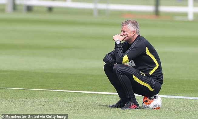 Solskjaer khó nghĩ không biết chọn ai bỏ ai. ẢNH: GETTY IMAGES
