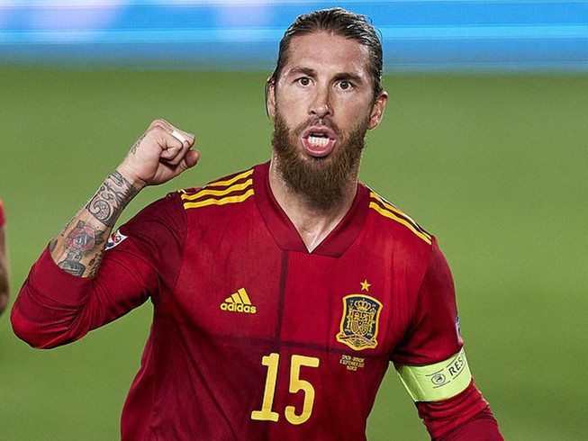 Ramos, Fati, Torres đi vào lịch sử bóng đá Tây Ban Nha