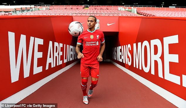 Thiago Alcantara nói gì khi chính thức về Liverpool?