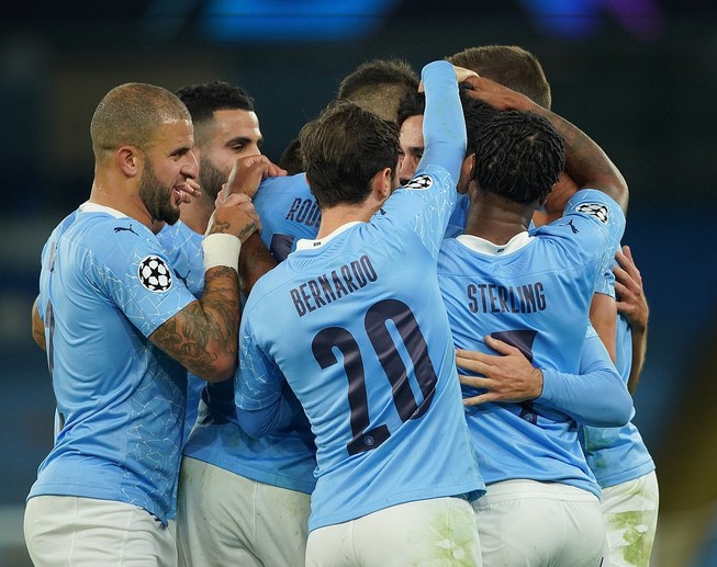 Man City lấy 3 điểm dễ dàng dù bị dẫn bàn, Liverpool thắng khó