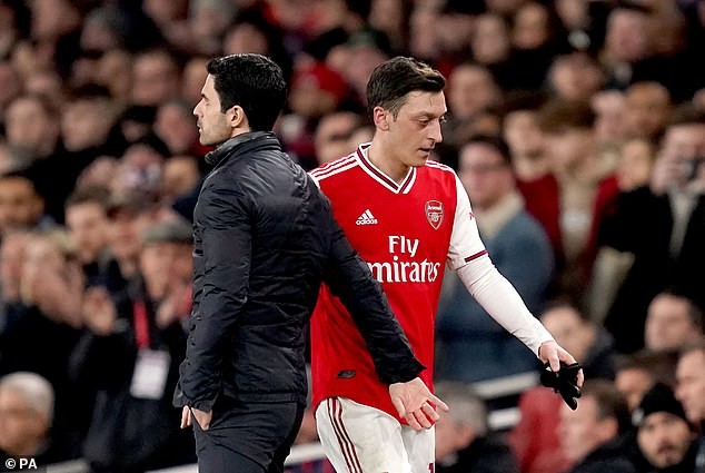 Arteta nói về Ozil: Xin lỗi, chúng tôi đã cố gắng hết sức