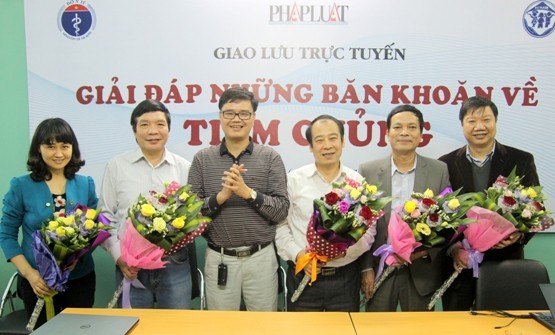 Có hay không việc độc quyền nhập khẩu vaccine?