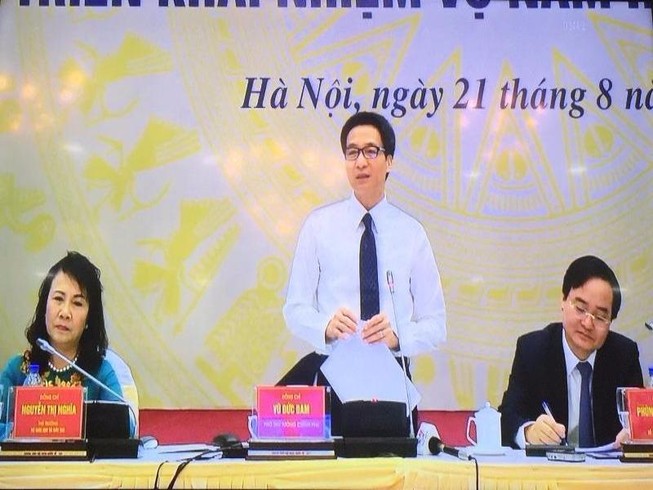 'Mai phục' nhiều năm vẫn không được vào biên chế!