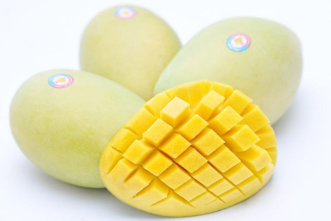 Bưởi da xanh, xoài cát Hòa Lộc cùng lên thực đơn thương gia