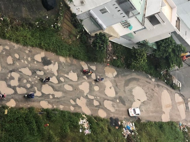 Khốn khổ với con đường voi lót ổ