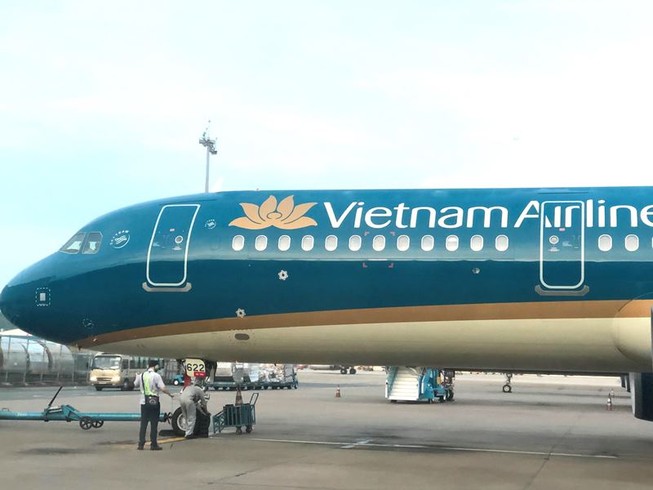 Máy bay Vietnam Airlines hạ cánh khẩn ở Ấn Độ để cứu khách