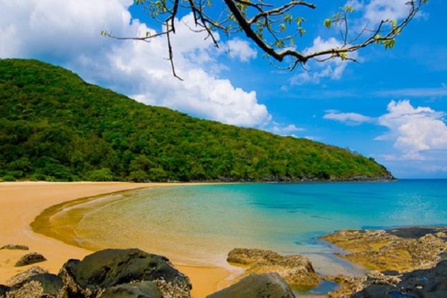 Hàng loạt đường bay kích cầu đến Côn Đảo