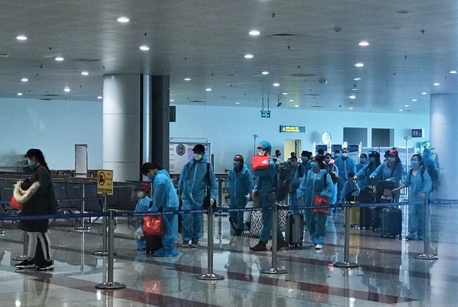 Đưa 310 công dân Việt Nam từ Bắc Âu hồi hương