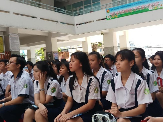 Tuyển sinh lớp 10: Nhiều trường giảm mạnh chỉ tiêu