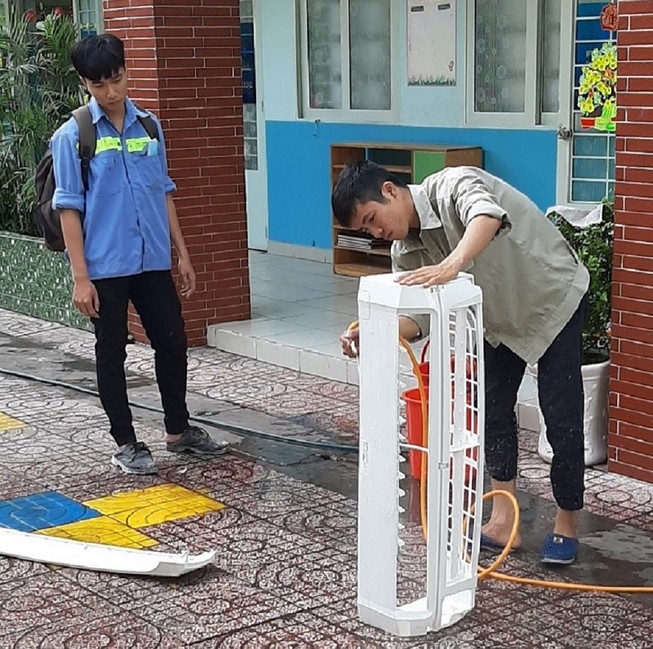 Trường tiểu học Triệu Thị Trinh, quận 10 vệ sinh máy lạnh, sát khuẩn trường học