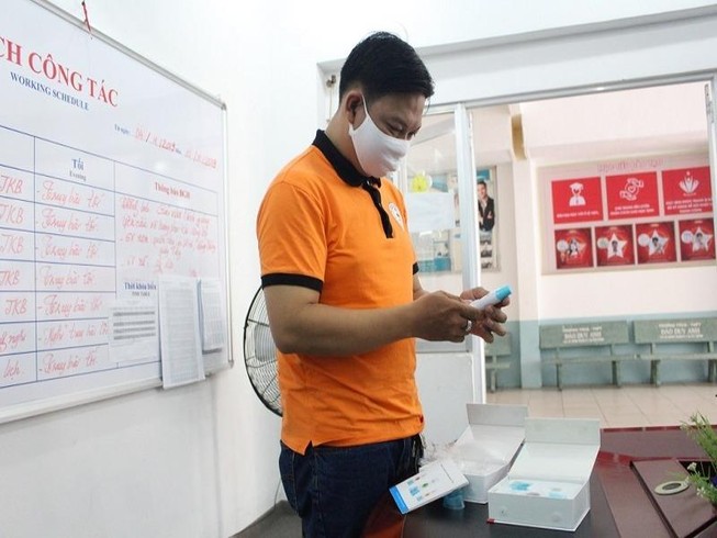 Trường học dọn vệ sinh sẵn sàng đón học sinh trở lại