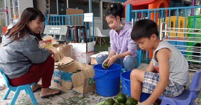 Hơn 41.000 giáo viên, nhân viên bị ảnh hưởng bởi dịch COVID-19