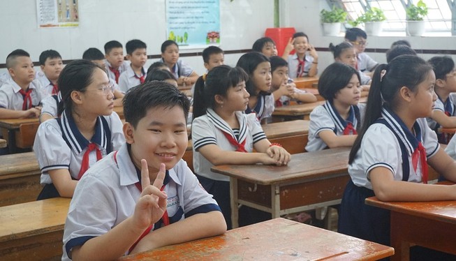 TP.HCM bỏ giãn cách trong lớp học