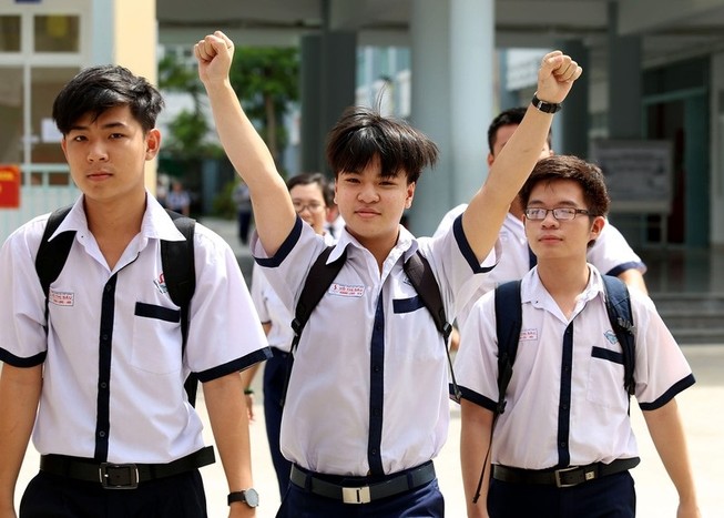 Chỉ đạo khẩn về thi tốt nghiệp THPT và tuyển sinh đầu cấp