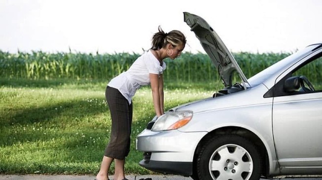 Làm thế nào để phát hiện máy phát điện ô tô sắp hỏng?