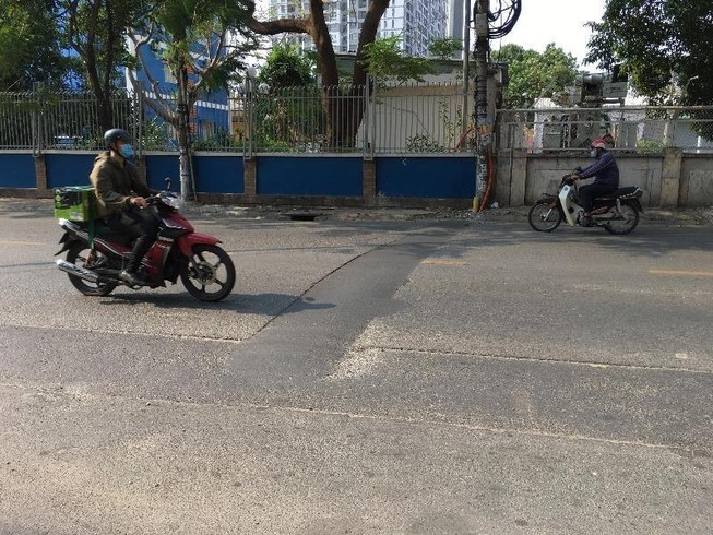 Một vị trí trên đường Phổ Quang trước khi được khắc phục