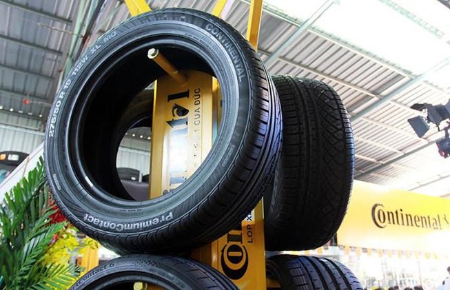 Những dấu hiệu cần thay lốp xe trong mùa nắng nóng