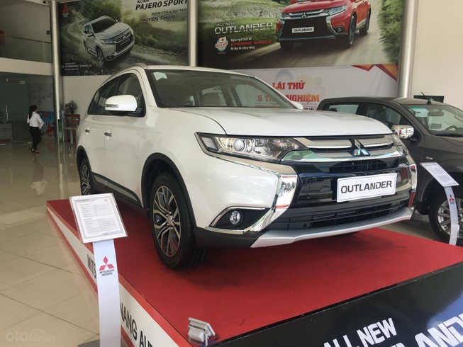 Nhiều mẫu Mitsubishi 2019 giảm giá bất ngờ