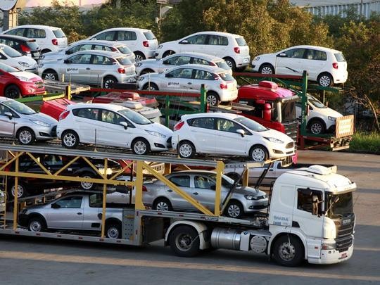 Xe nhập tiếp tục chiếm ưu thế và tăng doanh số bứt phá