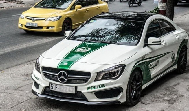 Mất tiền oan vì ô tô dán tem cảnh sát UAE