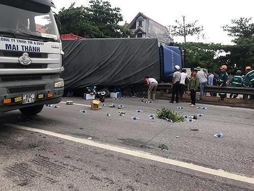 Vụ tai nạn xảy ra tại Hải Dương ngày 23-7. Ảnh: Đồ Hoàng.