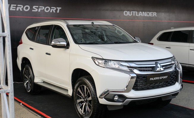 Giảm giá 92 triệu, Mitsubishi Pajero có giá lăn bánh ra sao?