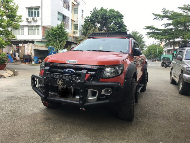 Trào lưu chơi xe đua địa hình chuyên nghiệp