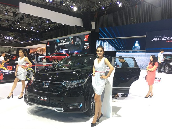 Honda CR-V giảm sâu chỉ còn giá 933 triệu đồng