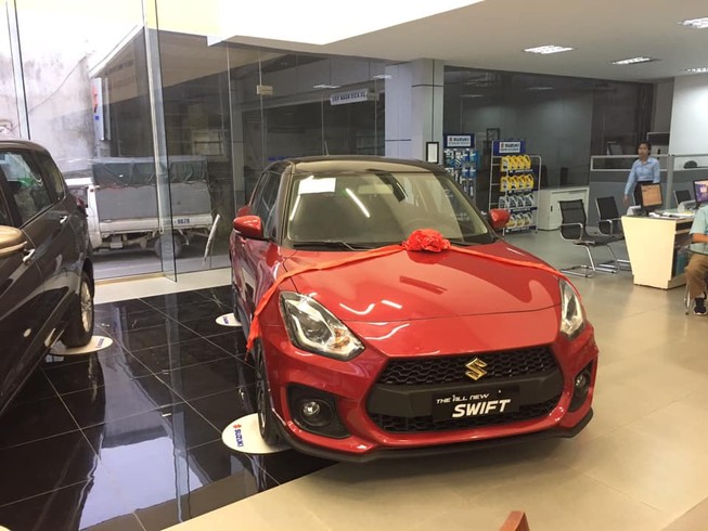 Sau giảm giá, Suzuki Swift dẫn đầu phân khúc