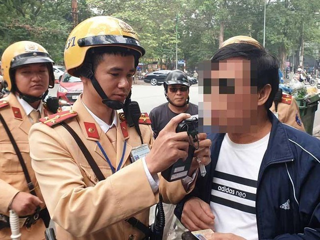 Tước bằng lái tích hợp, tài xế có được quyền lái xe?