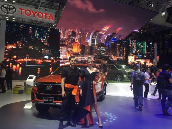 Bảng giá xe Toyota tháng 2: Fortuner ưu đãi đến 85 triệu đồng