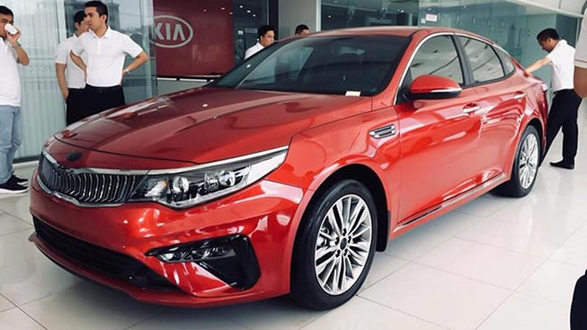 Bảng giá xe Kia tháng 4: Cerato chỉ 559 triệu đồng