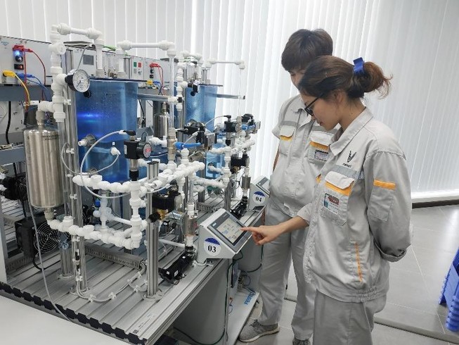 Cô gái Hải Phòng bất ngờ bỏ trường Y để học kỹ sư ô tô