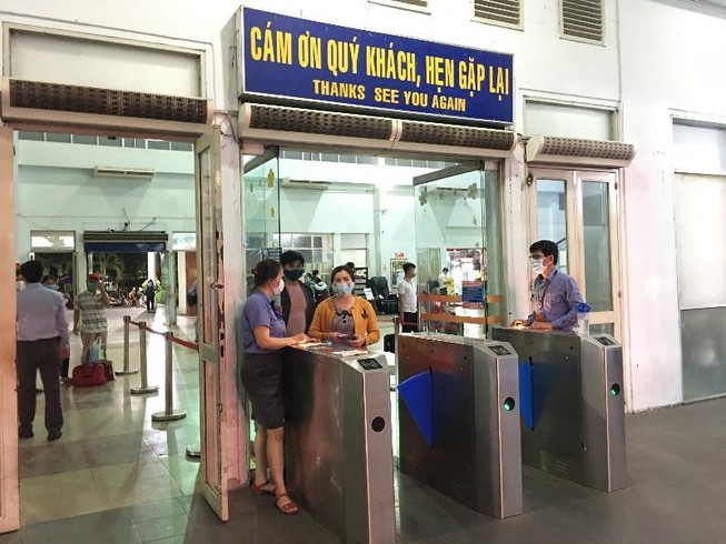 Từ 6-8, đường sắt tạm ngưng thêm đôi tàu TP.HCM đi Hà Nội