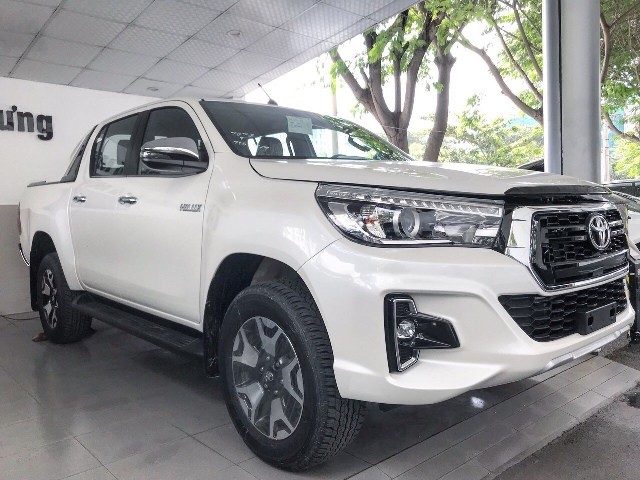 Thị trường xe bán tải bắt đầu khởi sắc sau dịch