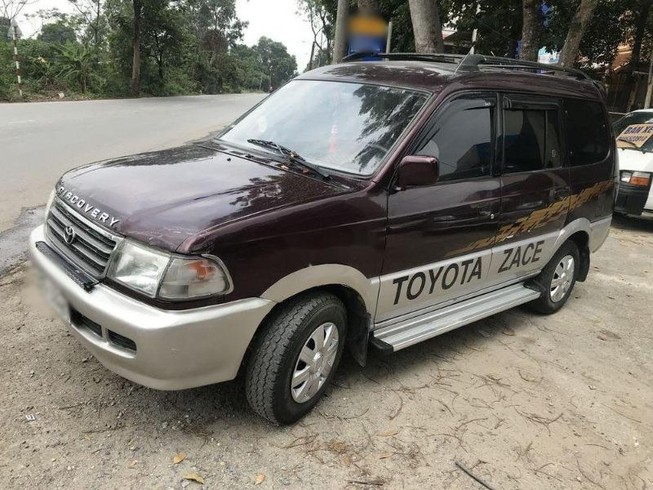 Có nên mua ô tô 7 chỗ 'đời 2000' giá hơn 100 triệu đồng?