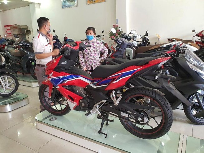 Giá xe Honda Winner X thay đổi 'chóng mặt'