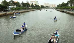 Du khách đến TP.HCM sẽ được bắt cá, chạy Vespa cổ...