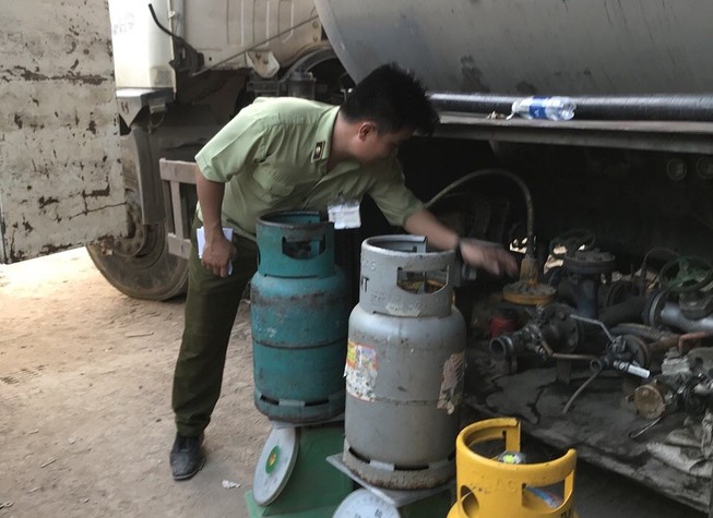 Phát hiện cơ sở sang chiết gas trái phép