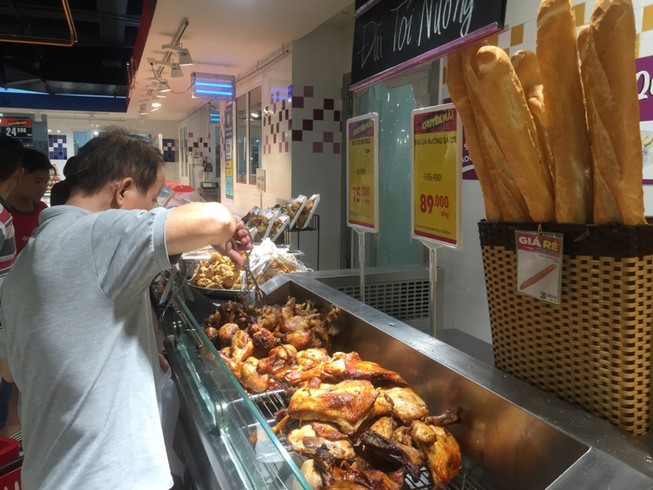 Bán gà không đầu, không chân rẻ bèo: Big C nói gì?