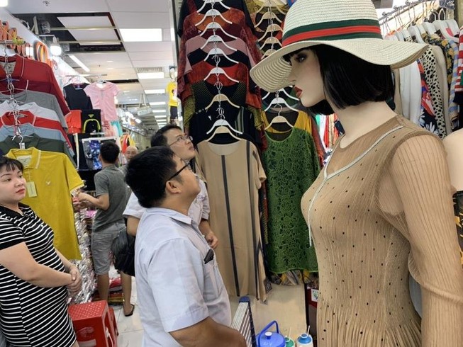Tiểu thương chợ An Đông sắp được kí hợp đồng mới