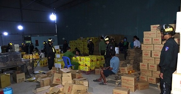 Bắt khẩn cấp đối tượng sản xuất nước tăng lực Number One giả