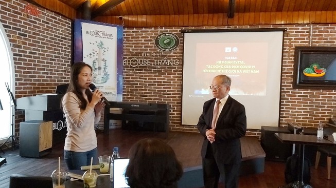 Phụ thuộc vì doanh nghiệp Trung Quốc quá... 'dễ thương'?