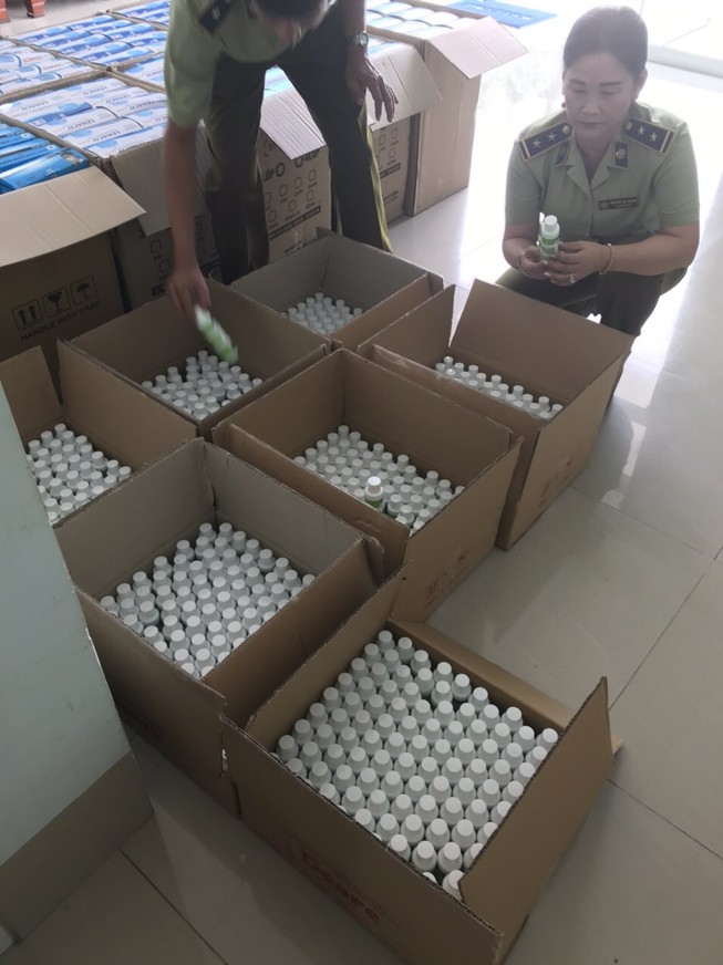An Giang phát hiện tạm giữ 30.000 khẩu trang y tế