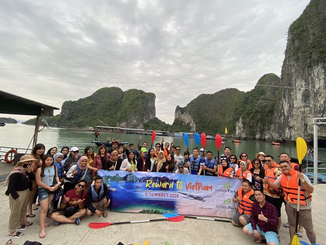 Du lịch 'đứng bánh' vì hàng loạt nơi tạm ngừng đón khách