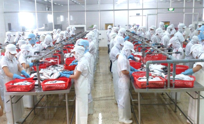 Cứu doanh nghiệp lao đao: Đừng 'trên nóng dưới lạnh'